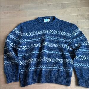 Vintage Wool Royal North Mills Classic Navy Patterned Crewneck Sweater, size XL